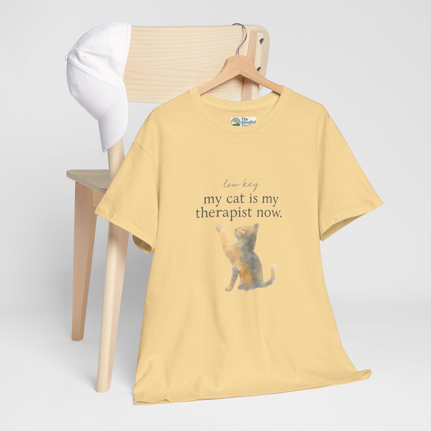 Low Key, My Cat Is My Therapist Now T-Shirt – Funny Cat Tee